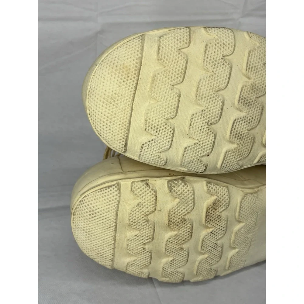 US Military DLA 100-82-C-4041 Mens Off White Snow Bunny Boots 9R Mickey Mouse